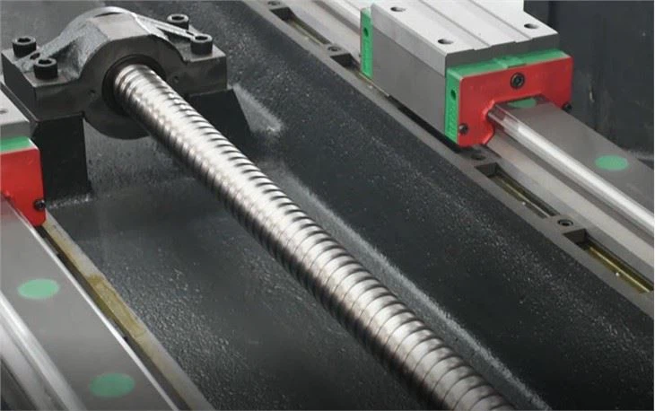 screw guideway of cnc horizontal mill machine